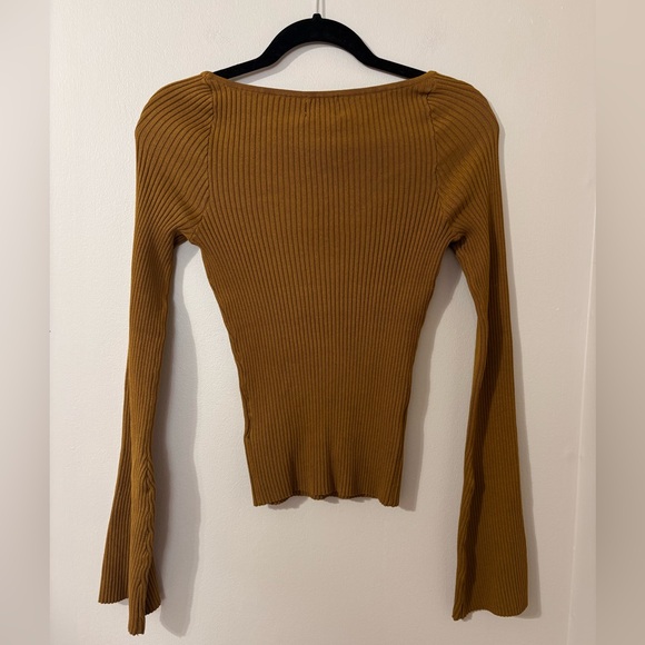 H&M Ribbed Sweetheart Neck Shirt - Picture 4 of 6